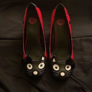 TUK Red Dot kitten Heels